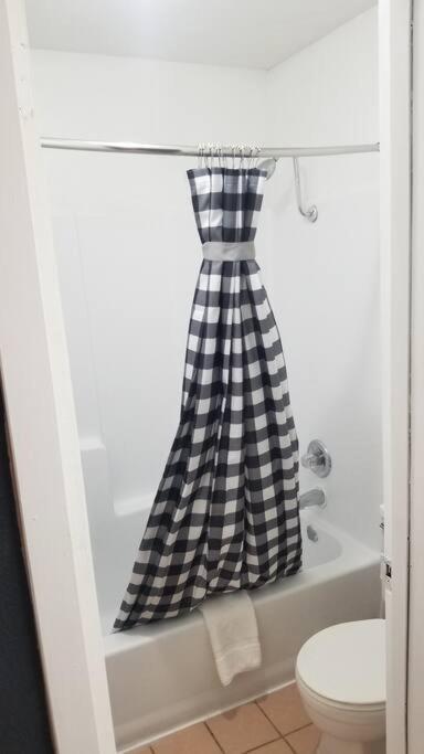 Osu 2 Queen Beds Hotel Room 117 Wi-Fi 斯蒂尔沃特 外观 照片