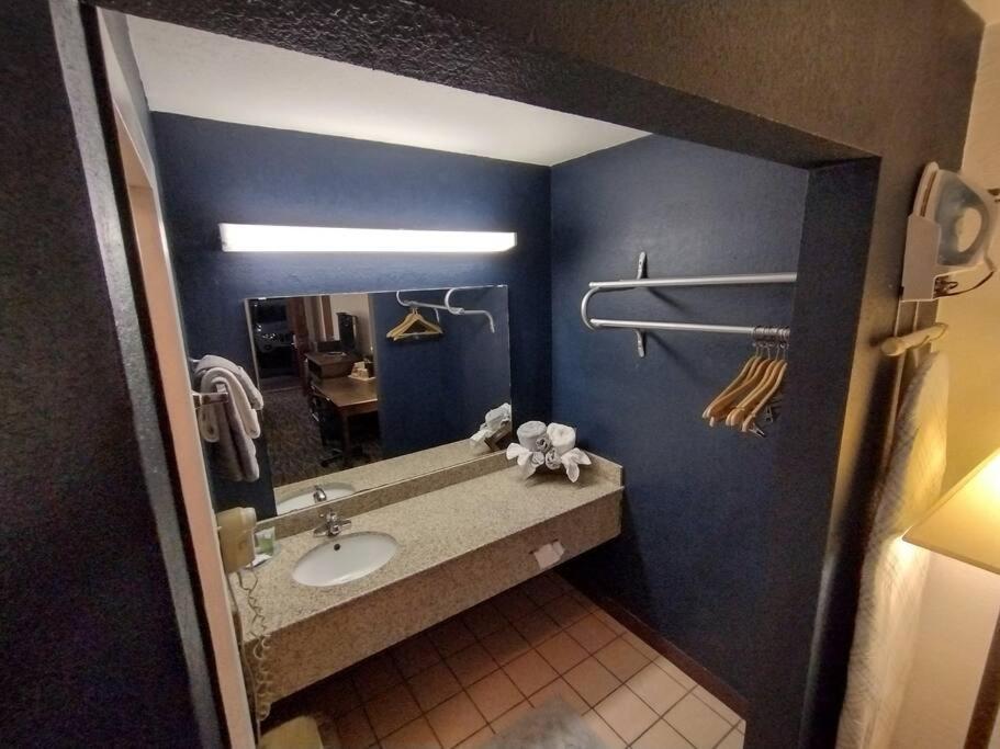 Osu 2 Queen Beds Hotel Room 117 Wi-Fi 斯蒂尔沃特 外观 照片